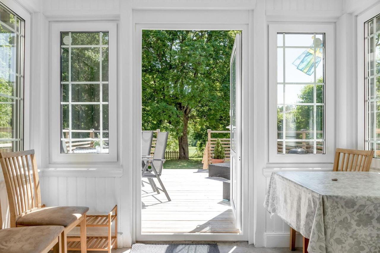 Vimmerby Nature Retreat: Gateway to Astrid Lindgren's World Villa Exterior photo